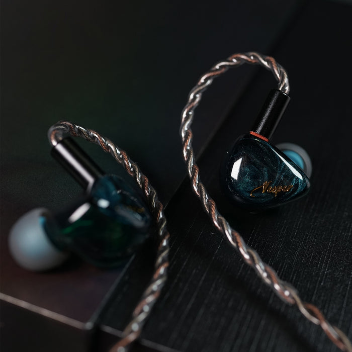 QoA Vesper 1DD 1BA In Ear Earphone Hybrid Driver HIFI DJ Music Monitor Headphone With Detachable Cable 2Pin Earbuds Headset Gift